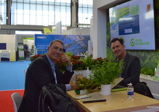 Patrick Borenius, having a nice chat with a fellow American